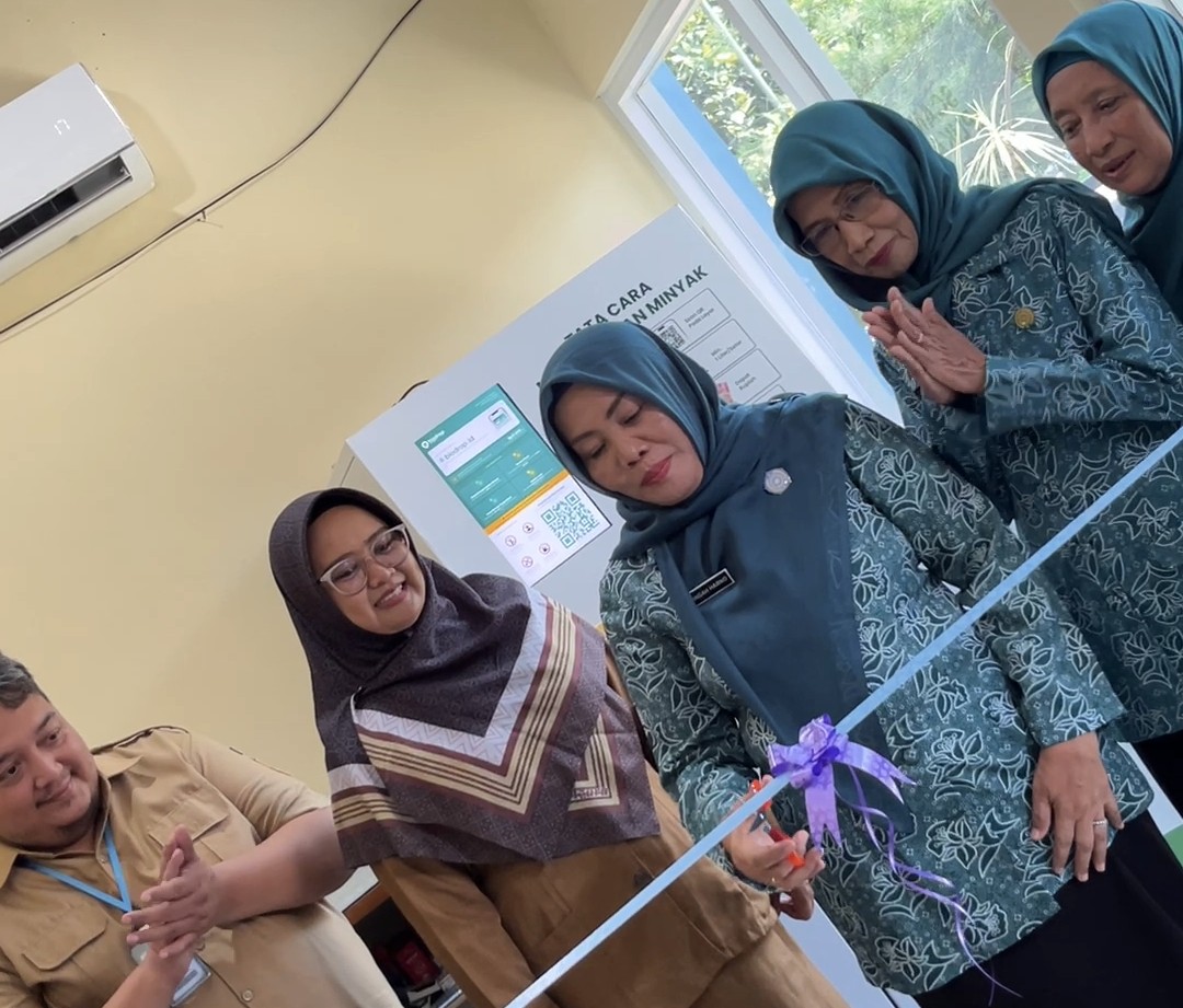 Sehari Diluncurkan, ATM Minyak Jelantah TP PKK Rembang Kumpulkan 37 kilogram